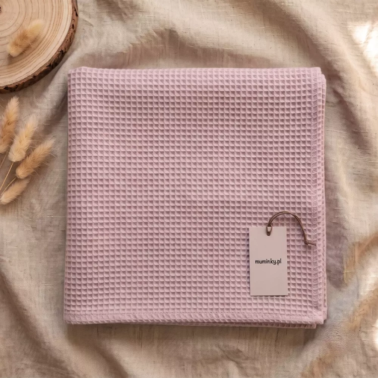 Kocyk różowy wafelkowy wizualizacja.webp