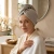 Wafelkowy turban do szuszenia włosów szary wizualizacja kobieta.webp