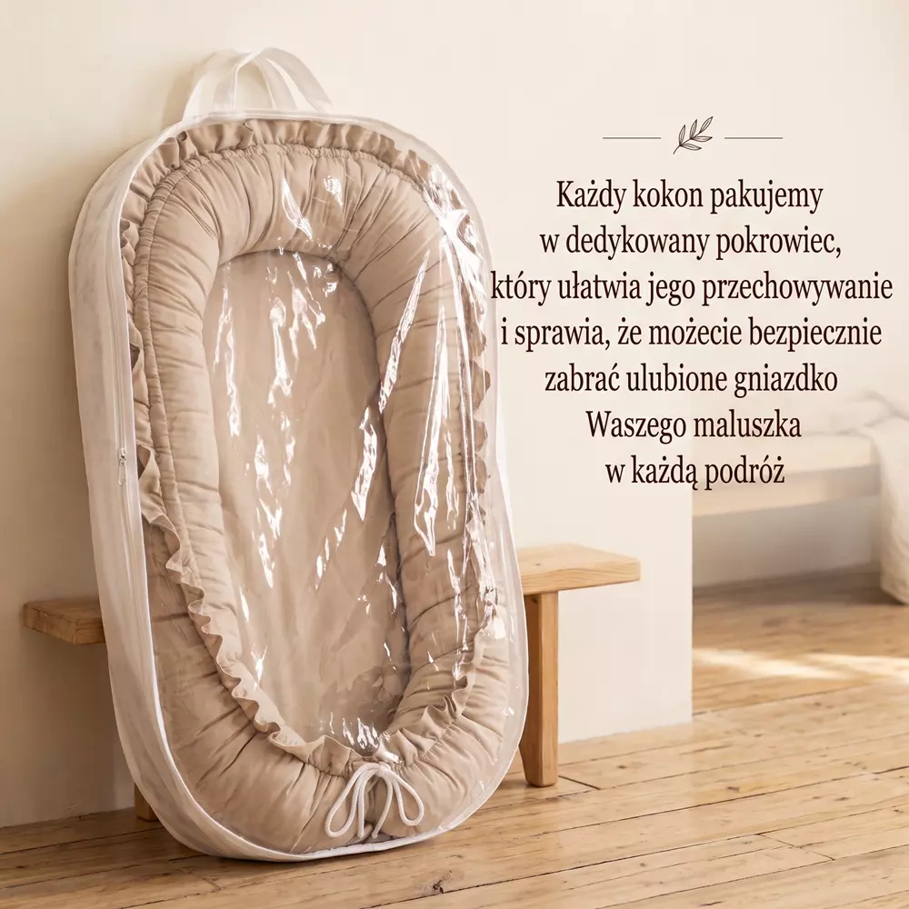 Kokon falbana w pokrowcu.webp