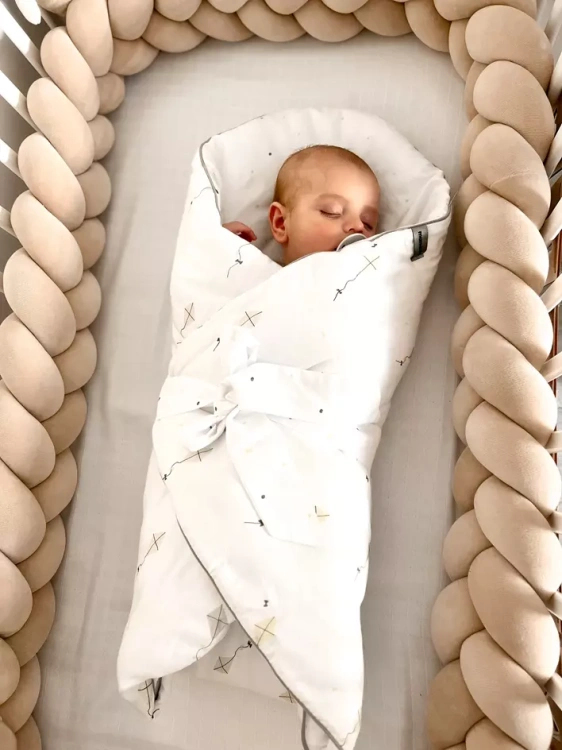 Rożek niemowlęcy latawce i kropeczki.webp