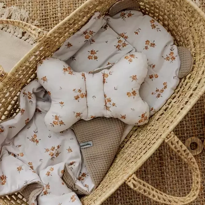 Poszuka motylek Littlet Flowers Brown.webp